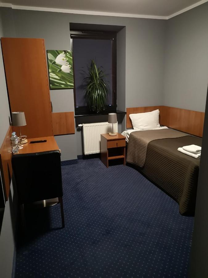 Hotel Level Rypin Bagian luar foto